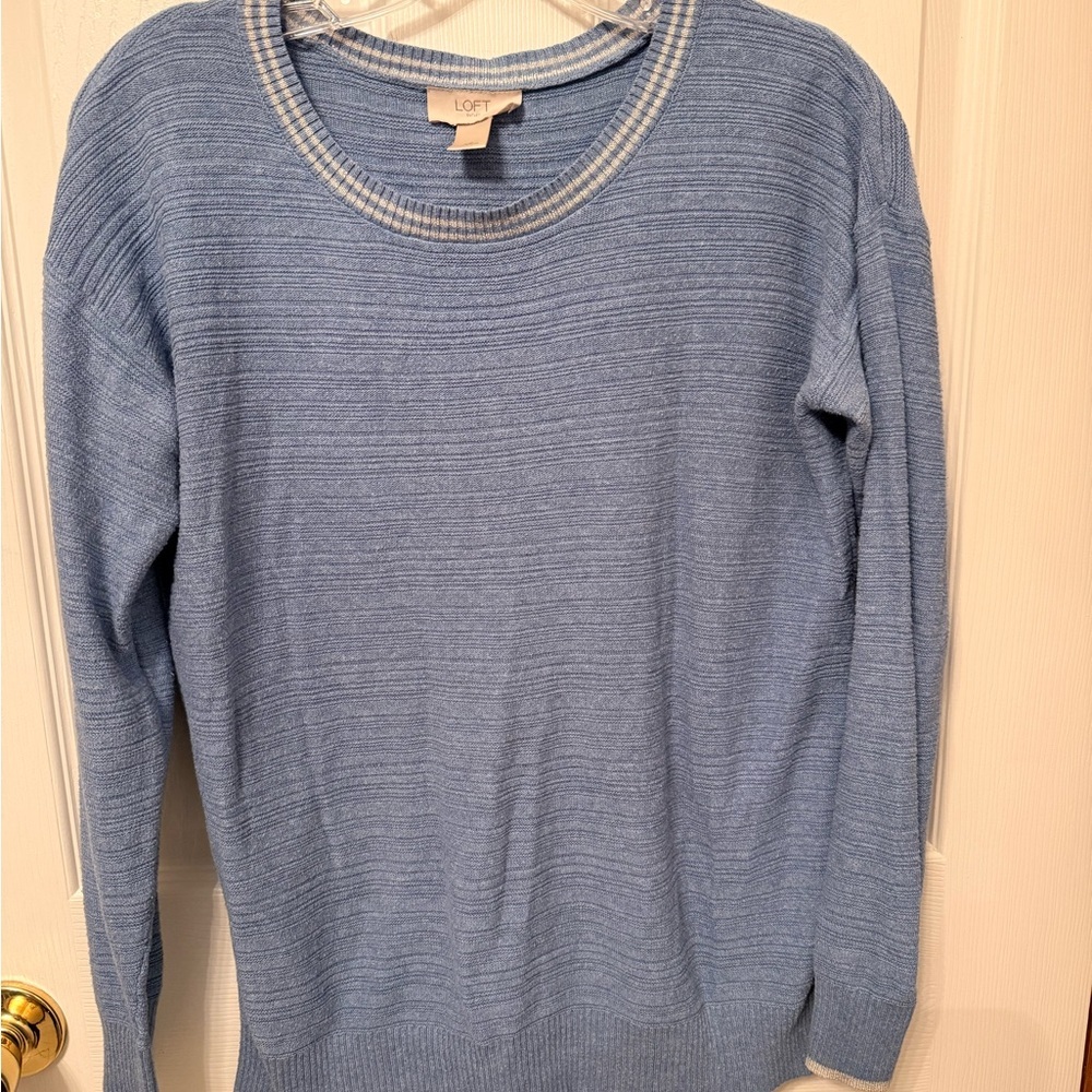 LOFT Women's Cornflower Blue Crew Neck Sweater Size XS NWOT
